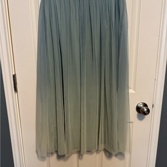 LC Pleated Tulle ombré skirt - Picture 2 of 7